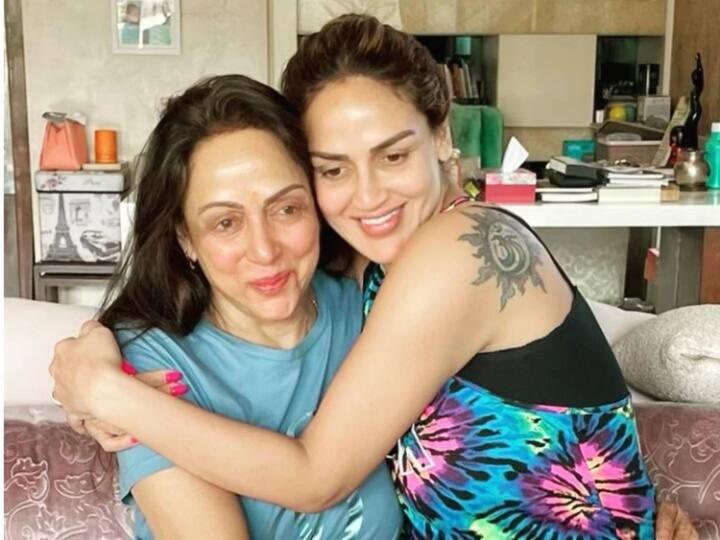 esha deol hints about hema malini comeback says if anyone has something good for my mom, they should shoot her a call Hema Malini Comeback: ईशा देओल ने दी मां हेमा मालिनी के कमबैक की हिंट, कहा- 'अगर किसी के पास कोई अच्छी स्क्रिप्ट...'