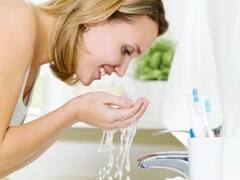 जेवणानंतर तोंड स्वच्छ धुणं गरजेचं; अन्यथा 'हे' गंभीर आजार होण्याची शक्यता