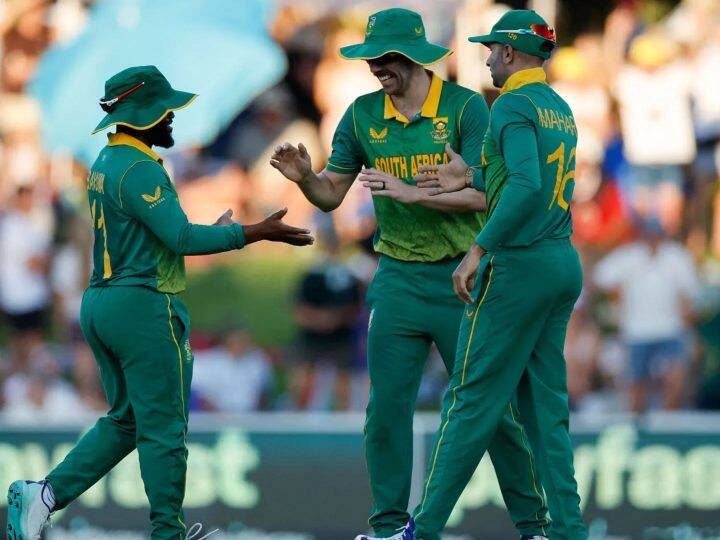 AUS vs SA South Africa Temba Bavuma and Anrich Nortje ruled out 4th ODI against Australia World Cup 2023 AUS vs SA: वर्ल्ड कप 2023 से पहले साउथ अफ्रीका को लगे दो बड़े झटके, कप्तान समेत ये स्टार गेंदबाज़ चोटिल