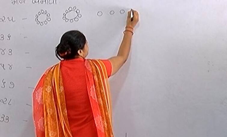 The government admitted that there are unqualified teachers in 760 non-granted primary schools in the state Gujarat: રાજ્યમાં કથળતુ શિક્ષણ, રાજ્યની નોન ગ્રાન્ટેડ પ્રાથમિક શાળાઓમાં 1885 શિક્ષકો લાયકાત વિનાના