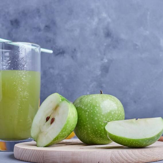 Apple: Green apple most beneficial or red? See which diseases this apple drives away Apple: Green apple most beneficial or red? See which diseases this apple drives away