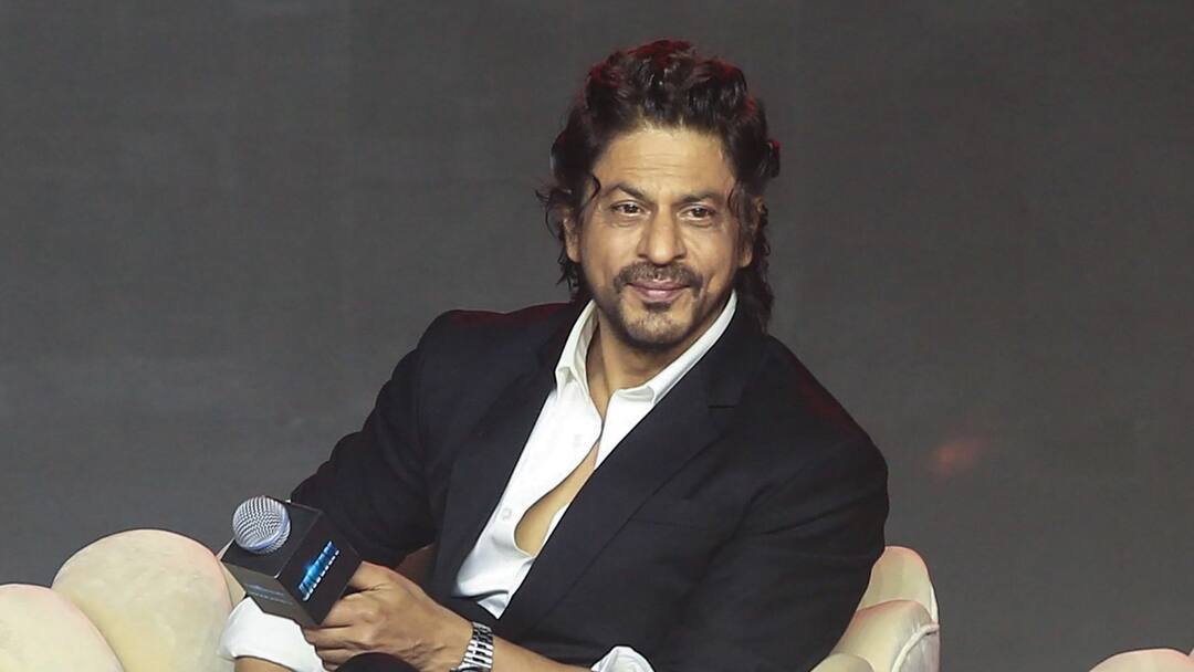 Shah Rukh Khan: চূড়ান্ত সফল 'পাঠান', 'জওয়ান'.. ২০২৩-এর শেষেই 'ডাঙ্কি'-র ঘোষণা শাহরুখের Shah Rukh Khan: Actor Shah Rukh Khan announced Donkey release date during jawan press meet, know in details Shah Rukh Khan: চূড়ান্ত সফল 'পাঠান', 'জওয়ান'.. ২০২৩-এর শেষেই 'ডাঙ্কি'-র ঘোষণা শাহরুখের