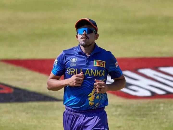 Maheesh Theekshana ruled out of IND vs SL Asia Cup Final Latest Sports Asia Cup 2023 Final: भारत के खिलाफ फाइनल से पहले संकट में श्रीलंका, ये गेंदबाज चोट की वजह से टीम से हुआ बाहर