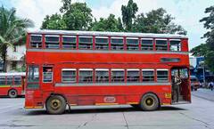 Mumbai: 86 वर्षांपूर्वी सुरू झालेली डबल डेकर बस इतिहासात जमा; मुंबईकर भावुक, पाहा फोटो