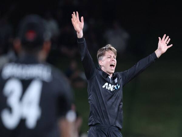 বিশ্বকাপের আগেই অ্যাকিলিস ইনজুরির জন্য টুর্নামেন্ট থেকে ছিটকে গিয়েছে তারকা ব্য়াটার মাইকেল ব্রেসওয়েল।