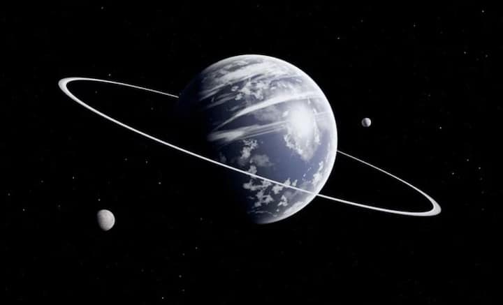 নেপচুনের উপগ্রহগুলি আয়তনে মূলত ছোট। আবার এর মধ্যে কিছু নিয়মিত, কিছু আবার অনিয়মিত। নিয়মিত বলতে বোঝায়, যে উপগ্রহগুলি কাছাকাছি থেকে নেপচুনকে প্রদক্ষণ করে চলে। আর অনিয়মিত উপগ্রহগুলি হল, যেগুলির দূরত্ব নেপচুন থেকে বেশি এবং তাদের কক্ষপথও চমকপ্রদ।