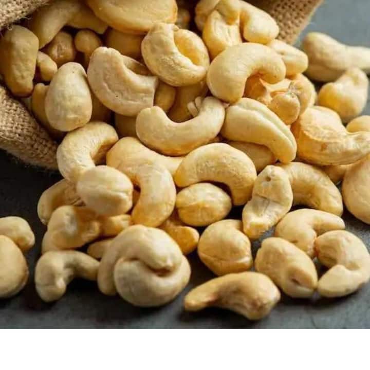 জেনে রাখা ভাল, Dry Fruits-এর মধ্যে কাজুই একমাত্র ফল যা নিয়ে অনেকের মধ্যে নানা বিভ্রান্তি আছে। দিনে কতগুলো খাওয়া উচিত তা বুঝতে পারেন না।