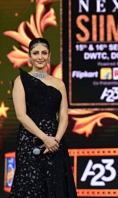 SIIMA Awards 2023: न्यूड मेकअप लुक में छा गईं श्रुति हसन, मृणाल ठाकुर की शाइनिंग ड्रेस ने लूटी महफिल