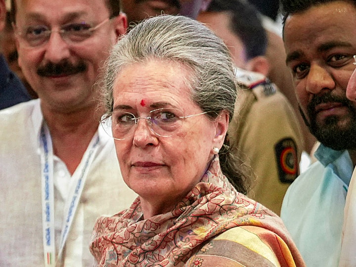 Ramlala Pran Pratistha VHP first reaction on invitation to Congress leader Sonia Gandhi in Inauguration Ram Mandir Inauguration: रामलला प्राण प्रतिष्ठा में सोनिया गांधी को न्योते पर VHP की पहली प्रतिक्रिया, बताया किसने दिया निमंत्रण?