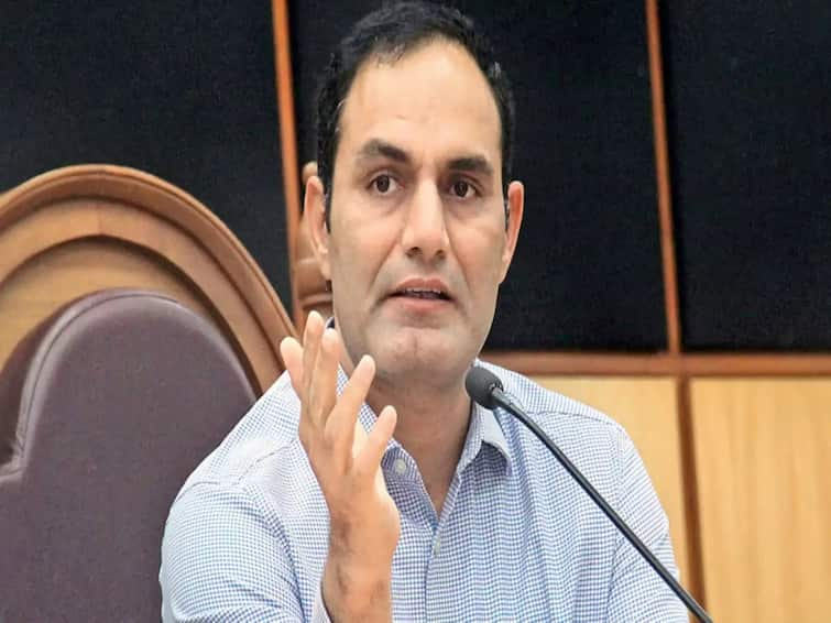 2 more IAS of Gujarat Vijay Nehra, Manish Bhardhaj will go to Delhi, know where both the officers will serve now, know updates ગુજરાતના વધુ 2 IAS અધિકારી જશે દિલ્લી,  જાણો, હવે આ બંને અધિકારી કયાં પદ પર આપશે સેવા