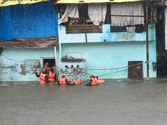 In Pics: इंदौर में भारी बारिश से लोगों का हाल बेहाल, तस्वीरों में देखें भारी बरसात से आया संकट, तीन दिन की चेतावनी