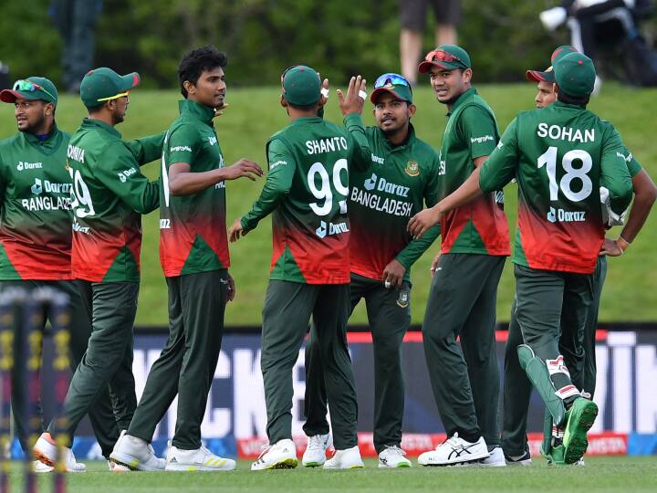 Asia Cup 2023: शाकिब अल हसन की अगुवाई वाली बांग्लादेशी टीम ने भारत को 6 रनों से हरा दिया. लेकिन क्या आप बांग्लादेशी क्रिकेटरों की सैलरी के बारे में जानते हैं?