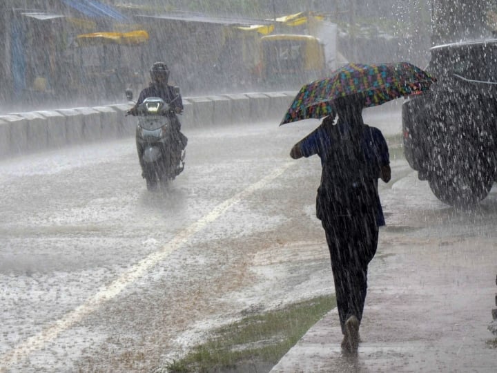 Weather Update Today 21 september up IMD Forecast rain in lucknow, varanasi, gorakhpur Ka Mausam UP Weather Today: यूपी में सुहाना रहेगा मौसम, 26 सितंबर तक पूरे प्रदेश में बारिश के आसार, जानें- अपडेट