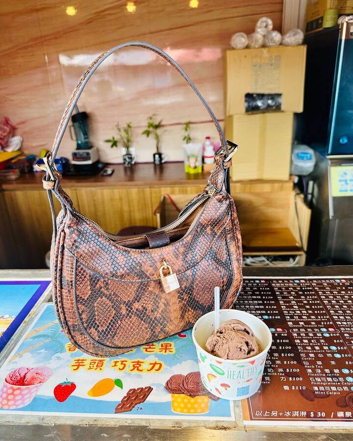 ஆஷ்னா சாப்பிட்ட தாய்பெய் ஐஸ்கிரீம்தான் இது...