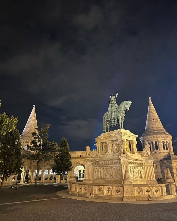 மனதை லேசாக்கும் ஹங்கேரியின் அழகிய தெருக்கள்!