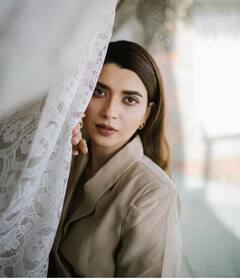 Nimrat Khaira: ਨਿਮਰਤ ਖਹਿਰਾ ਦੀ ਖੂਬਸੂਰਤੀ ਨੇ ਖਿੱਚਿਆ ਧਿਆਨ, ਬੌਸ ਲੇਡੀ ਅਵਤਾਰ 'ਚ ਆਈ ਨਜ਼ਰ, ਫੈਨਜ਼ ਬੋਲੇ- 'ਇੰਝ ਲੱਗਦਾ ਜਿਵੇਂ...'