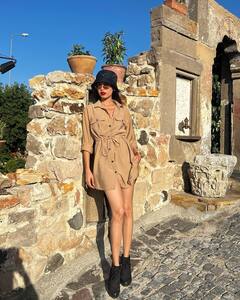 पाकिस्तान को मिली पहली Miss Universe एरिका रॉबिन, खूबसूरती में देती हैं बॉलीवुड की हसीनाओं को टक्कर