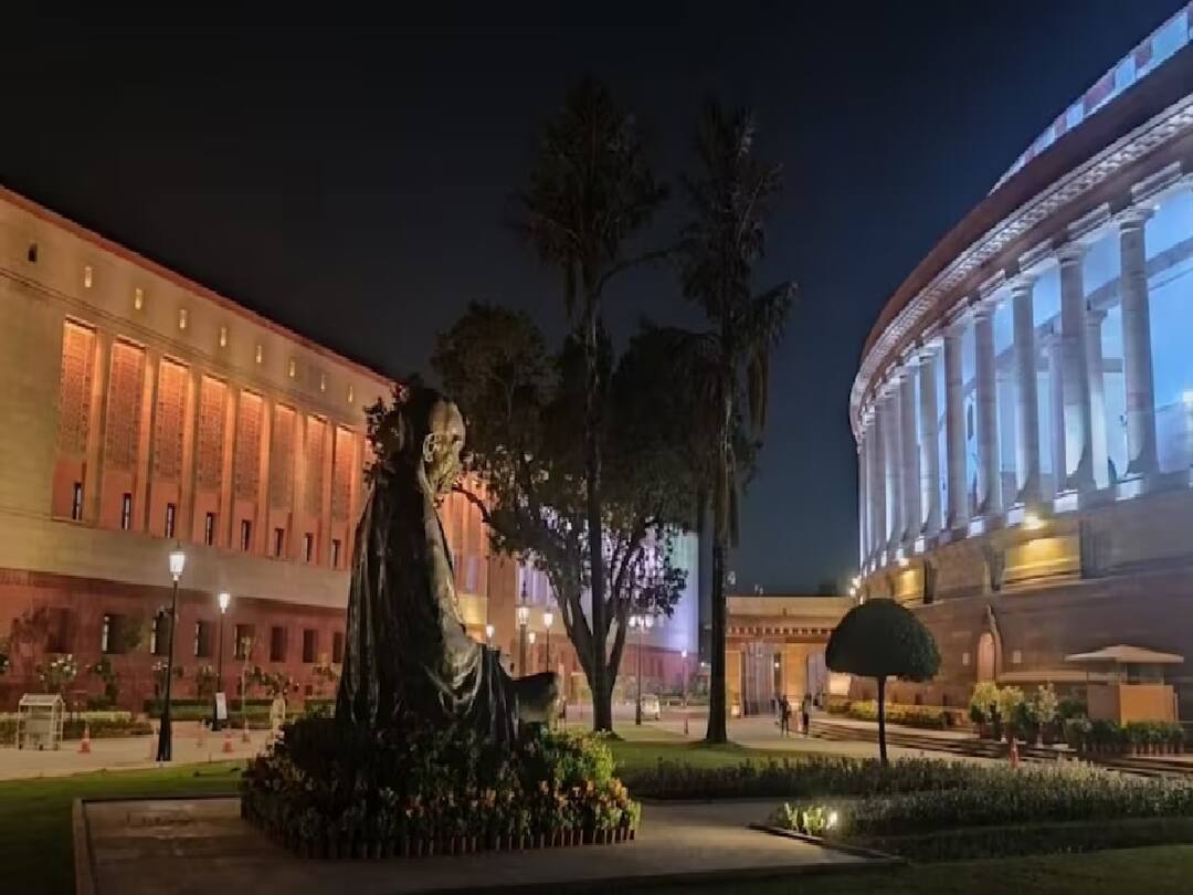 Parliament Special Session : எதிர்பார்ப்பை கிளப்பிய நாடாளுமன்ற சிறப்பு கூட்டத்தொடர்.. மத்திய அரசின் ரகசிய திட்டம் என்ன?