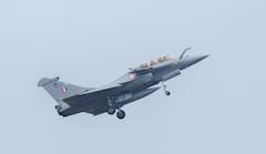 Sukhoi 30 MKI : भारतीय हवाई दलाच्या ताफ्यात अत्याधुनिक विमानांची भर पडणार, 12 सुखोई 30 MKI खरेदी करण्यास परवानगी