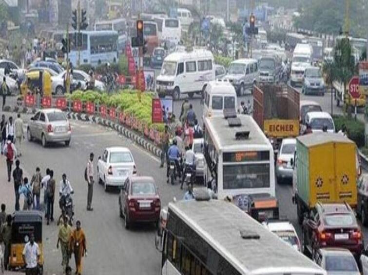 Traffic change in Vellore on the occasion of Chief Minister mk stalin visit TNN முதல்வர் மு.க.ஸ்டாலின் வருகையொட்டி வேலூரில் போக்குவரத்து மாற்றம்; கனரக வாகனங்கள் செல்ல தடை விதிப்பு