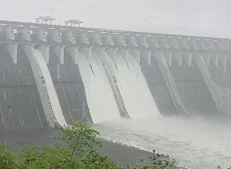 10 gates of Narmada dam will be opened, alert given to riverside villages નર્મદા ડેમના 10 દરવાજા ખોલવામાં આવશે, નદી કાંઠાના ગામોને કરાયા એલર્ટ