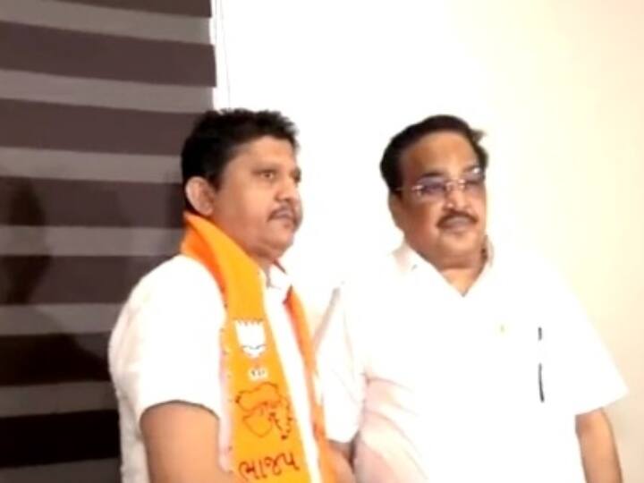 Gujarat Congress General Secretary Haresh Vasava joins BJP CR Patil Welcomes him Gujarat Politics: गुजरात कांग्रेस को बड़ा झटका, महासचिव हरेश वसावा ने थामा BJP का दामन, सीआर पाटिल ने ओढ़ाया भगवा पट्टा