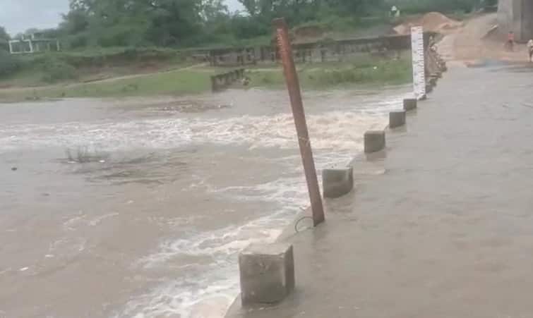 Vadodara News: Water will be send in to Vishwamitra and Devi river due to heavy rain in up side, 22 village alert Vadodara: વિશ્વામિત્રી અને દેવ નદીમાં પાણી છોડાતા આજુબાજુના ગામોને ખતરો, એલર્ટ કરાયા, સ્થળાંતર કરવાની પણ સૂચના