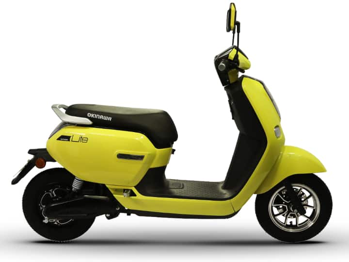 घरेलू टू व्हीलर बाजार में बिकने वाला ओकिनावा लाइट 250w बीएलडीसी इलेक्ट्रिक मोटर से लैस है, जिसे 1.25kW की लिथियम आयन बैटरी पैक से जोड़ा गया है. इसकी टॉप स्पीड 25 किमी/घंटा है और सिंगल चार्ज पर 60 किमी तक की सैर की जा सकती है.