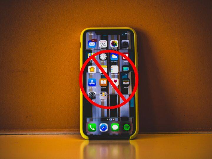 What is SAR Standard Absorption Rate France banned iPhone 12 when they know about France Ban iPhone: क्या है SAR? जिसके बारे में पता चलने ही फ्रांस ने iPhone 12 को किया बैन