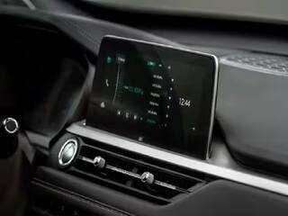 Google : आता ड्रायव्हिंगचा अनुभव पूर्णपणे बदलणार, Android Auto वरून झूम कॉल करता येणार; Google चं Android Auto फीचर असं करेल काम