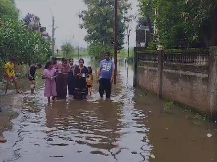Heavy rains in various parts of the state Jalgaon district including Bhandara hit by floods Maharashtra Rain : राज्याच्या विविध भागात जोरदार पाऊस, भंडाऱ्यासह जळगाव जिल्ह्याला पुराचा फटका