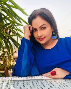 Bollywoood Kissa: बिकिनी की वजह से फिल्म से बाहर हो गई थी अक्षय-आमिर संग काम कर चुकी ये एक्ट्रेस, आज इस हाल में बिता रही लाइफ