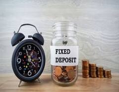 FD Rates: ਇਹ ਬੈਂਕ ਸੀਨੀਅਰ ਨਾਗਰਿਕਾਂ ਨੂੰ FD 'ਤੇ ਦੇ ਰਹੇ ਸਭ ਤੋਂ ਵੱਧ ਵਿਆਜ, ਦੇਖੋ ਪੂਰੀ ਲਿਸਟ