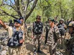 రగులుతున్న కశ్మీర్‌, ఐదో రోజూ కొనసాగుతున్న ఎదురుకాల్పులు