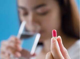 Medicine: ਖਾਲੀ ਪੇਟ ਦਵਾਈ ਖਾਣਾ ਕਿੰਨਾ ਸਹੀ ਹੈ? ਡਾਕਟਰ ਕਿਉਂ ਖਾਲੀ ਪੇਟ ਦਵਾਈ ਖਾਣ ਦੀ ਦਿੰਦੇ ਸਲਾਹ, ਜਾਣੋ