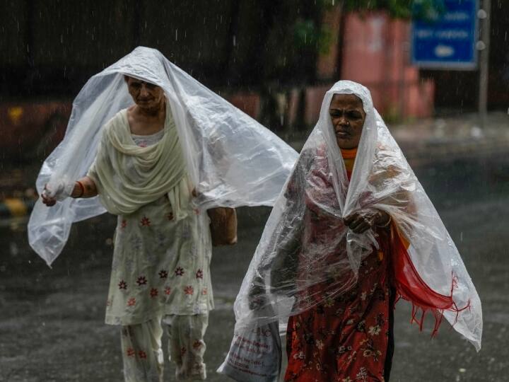 Uttarakhand Weather: आसमान से फिर बरसनेवाली है आफत! देहरादून समेत इन जिलों के लिए चेतावनी, IMD ने जारी किया अलर्ट Uttarakhand Weather Heavy rain prediction IMD Yellow alert for six districts including Dehradun ANN Uttarakhand Weather: आसमान से फिर बरसनेवाली है आफत! देहरादून समेत इन जिलों के लिए चेतावनी, IMD ने जारी किया अलर्ट
