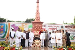 मराठवाडा मुक्तिसंग्राम दिनानिमित्त मुख्यमंत्र्यांच्या हस्ते ध्वजारोहण; पाहा फोटो