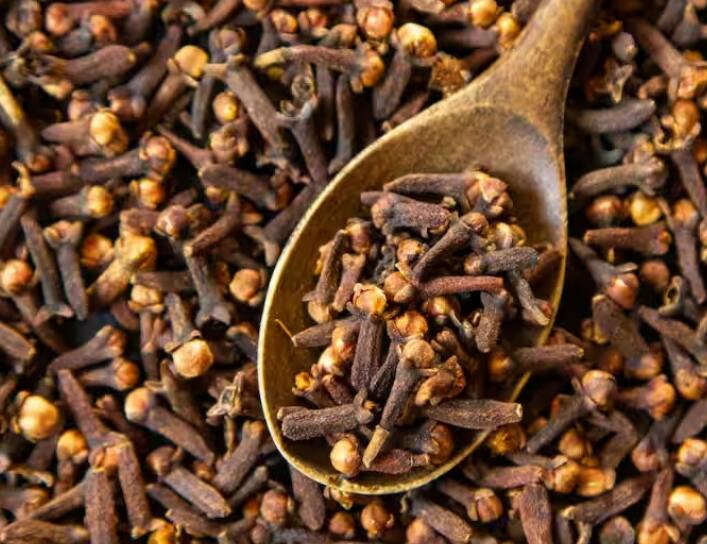 पोषक तत्वे देखील असतात, ज्यामुळे शरीराला वेगवेगळ्या प्रकारे फायदा मिळण्यास मदत होऊ शकते.