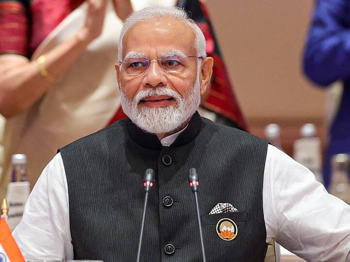 pm narendra modi launch pm vishwakarma scheme yashobhoomi convention center Know details PM Vishwakarma: पाठीच्या कण्याप्रमाणेच देशासाठी महत्त्वाची 'विश्वकर्मा योजना' : पंतप्रधान मोदी