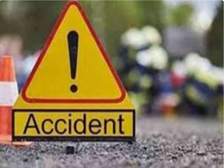 four people died in a tragic accident in sri muktsar sahib a high speed car collided with a tractor trolley ann Punjab Accident News: श्री मुक्तसर साहिब में लकड़ियों से भरी ट्राली से टकराई कार, 4 लोगों की दर्दनाक मौत, एक घायल