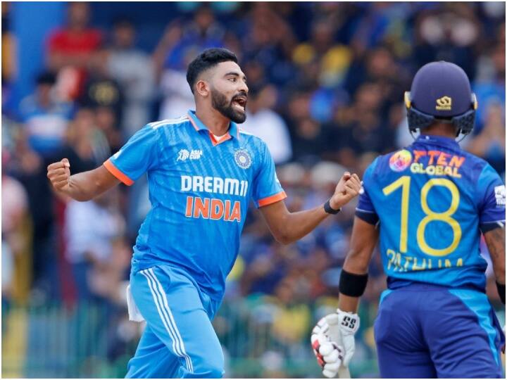 IND vs SL mohammed Siraj wreaked havoc in 2023 asia cup final took five wickets in just 16 balls 4 wickets taken in one over IND vs SL: फाइनल मुकाबले में सिराज ने बरपाया कहर, सिर्फ 16 गेंद में खोला पंजा; एक ओवर में झटके 4 विकेट