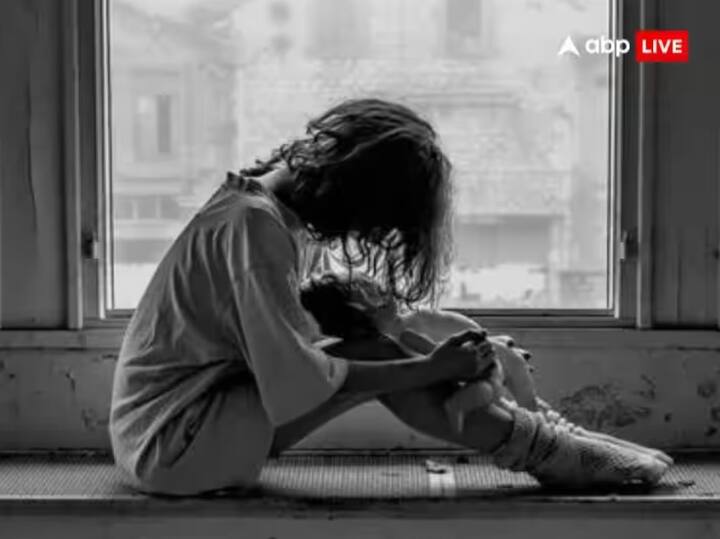 કિસ્મત અથવા ભાગ્ય વ્યક્તિના કાર્યો દ્વારા નક્કી કરવામાં આવે છે, પરંતુ વ્યક્તિ તેની ભૂલો ભાગ્ય પર લાદે છે અને તેને નસીબ અથવા દુર્ભાગ્ય કહે છે.