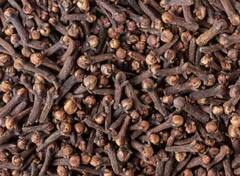 Cloves : रात्री लवंग खाल्ल्याने मिळतील 'हे' फायदे, जाणून घ्या सविस्तर
