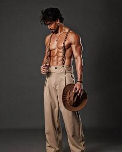 ఫిట్‌నెస్ కా బాప్ - టైగర్ ష్రాఫ్ లేటెస్ట్ ఫొటోలు చూశారా?