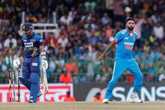 Asia Cup 2023 : मोहम्मद सिराजची आग ओकणारी 'ती' ओव्हर...