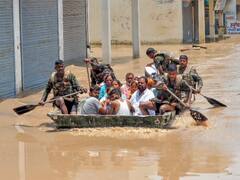 पंजाब में बाढ़ के 2 महीने बाद भी किसान परेशान, कहीं खेतों में 3-4 फीट तक भरा पानी तो कहीं रेत