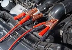 Car Battery Care : 'या' कारणांमुळे खराब होते कारची बॅटरी, जाणून घ्या कारणे