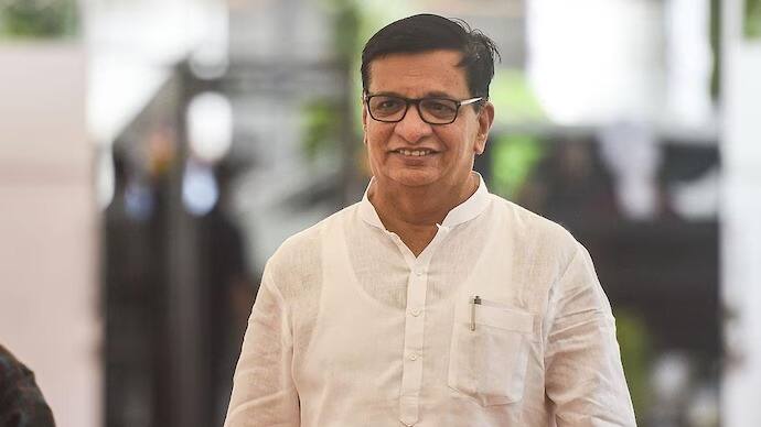 Balasaheb Thorat : शांत आणि संयमी बाळासाहेब थोरातांचा पारा जेव्हा चढला; आढावा बैठकीला तहसीलदार आणि प्रांतच गैरहजर ahmednagar congress balasaheb thorat reaction on water crisis meeting sangamner radhakrishna vikhe patil news Balasaheb Thorat : शांत आणि संयमी बाळासाहेब थोरातांचा पारा जेव्हा चढला; आढावा बैठकीला तहसीलदार आणि प्रांतच गैरहजर