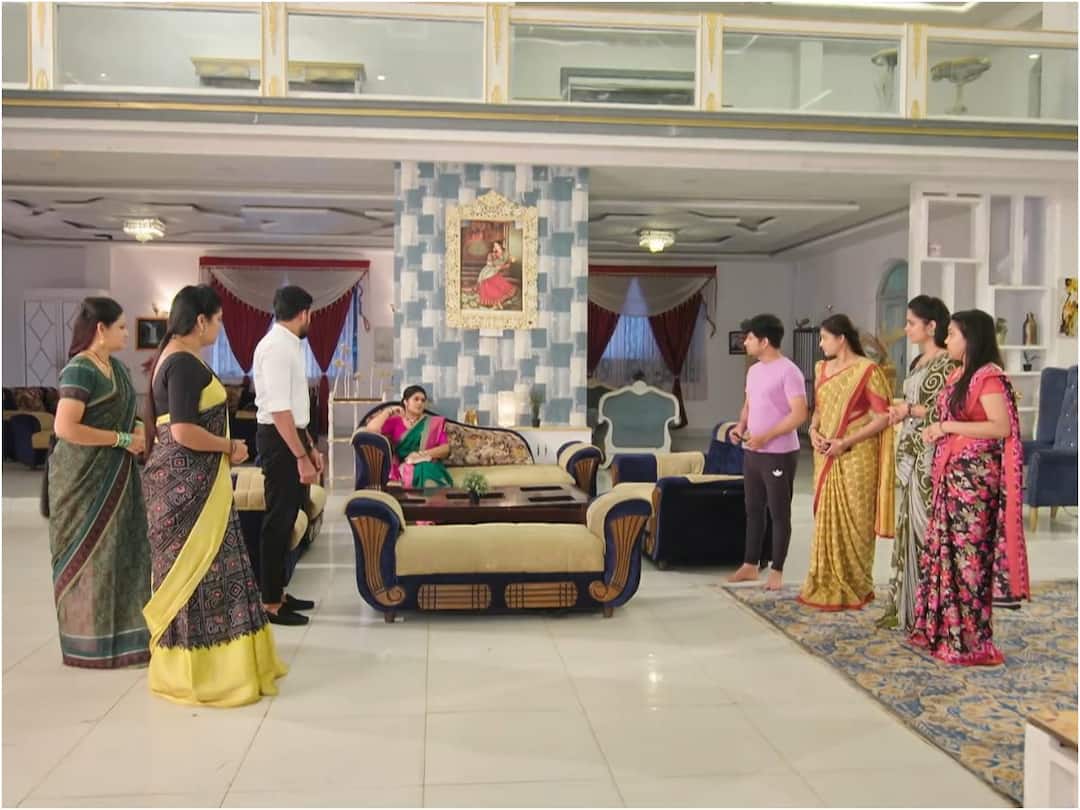 Krishna Mukunda Murari September 18th: మురారీ మీద అనుమానపడిన భవానీ- ఆదర్శ్ తిరిగి రాకూడదని కోరుకున్న ముకుంద Krishna Mukunda Murari Serial September 18th Episode 265 Written Update Today Episode Krishna Mukunda Murari September 18th: మురారీ మీద అనుమానపడిన భవానీ- ఆదర్శ్ తిరిగి రాకూడదని కోరుకున్న ముకుంద