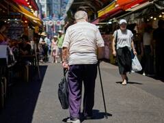 जापान की 10 प्रतिशत से ज्यादा आबादी 80 साल के ऊपर की, सरकार के लिए सिरदर्द बने उम्रदराज लोग